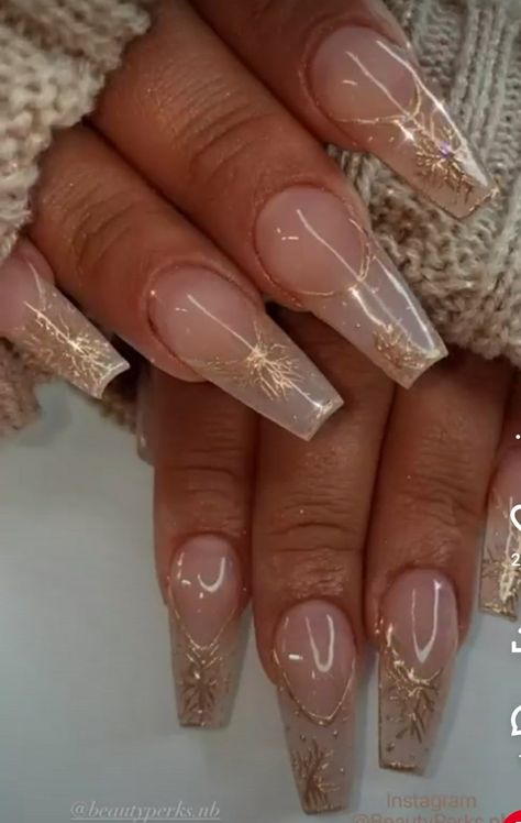 Fairytale Wedding Nails, Fairy Wedding Nails, Nail Trends French Tip, Debut Nails, Champagne Wedding Nails, Fairy Tale Nails, Fairy Nails Acrylic, Cottage Core Nails, Fairy Core Nails