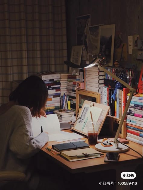 Academic Writing Aesthetic, Gaokao Study Motivation, Asian Study Aesthetic, Study Aesthetic Pictures, Person Studying, Study Desk Aesthetic, Someone Studying, Studying Photography, People Studying