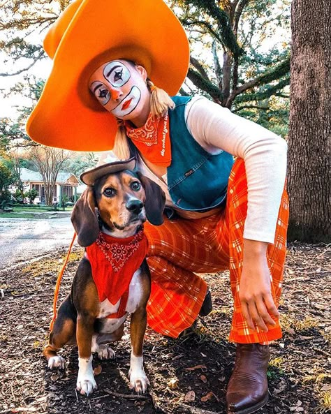 Rodeo Clown Costume Makeup, Simple Men Costumes, Cowgirl Clown Costume, Diy Rodeo Clown Costume, Female Rodeo Clown, Cowboy Clown Costume, Rodeo Clown Outfit, Rodeo Clown Makeup Women, Rodeo Clown Costume Womens