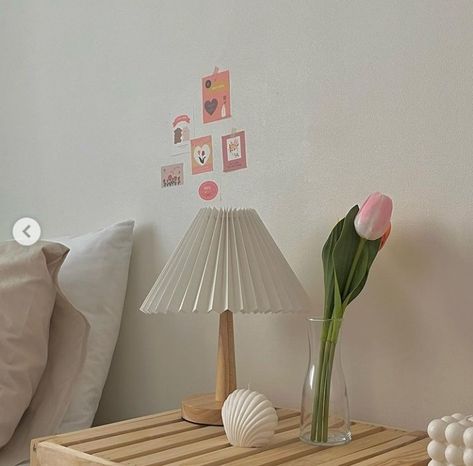 Desk For Girls Room, Pastel Girls Room, Pleated Lamp, Small Room Makeover, Tidy Room, Study Desk Decor, Pastel Room Decor, Bedroom Furniture Makeover, Aesthetic Bedroom Ideas