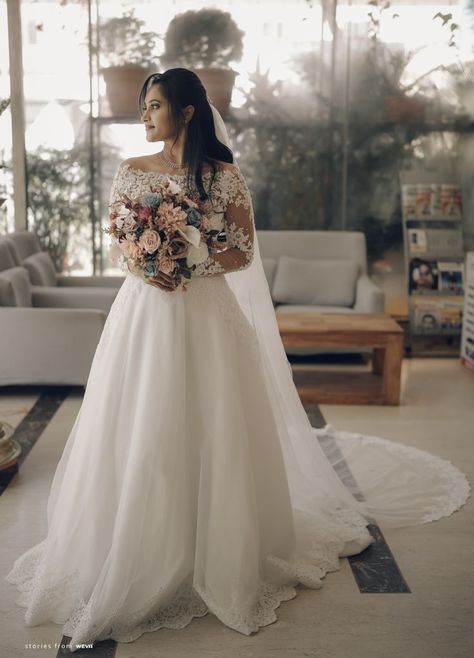 Christen Wedding Dress, Wedding Dresses Christian, Christian Gowns Wedding Dresses, Indian Christian Wedding Gowns, Christian Engagement Dress, Christian Bridal Gown, Christian Wedding Gown, Christian Wedding Photography, Wedding Gown Designs