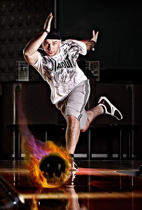 Bowling Photography, Bowling Pictures, Bowling Mom, Graduation 2025, Senior Photos Boys, Bridesmaid Photoshoot, Male Senior Pictures, Action Photography, Bowling Team