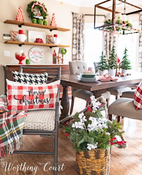 Christmas breakfast room decorating ideas Cottage Journal Magazine, Sarah Richardson Design, Cottage Journal, Gorgeous Homes, Journal Magazine, Magical Home, Elegant Interior Design, Decor Ikea, Style Cottage