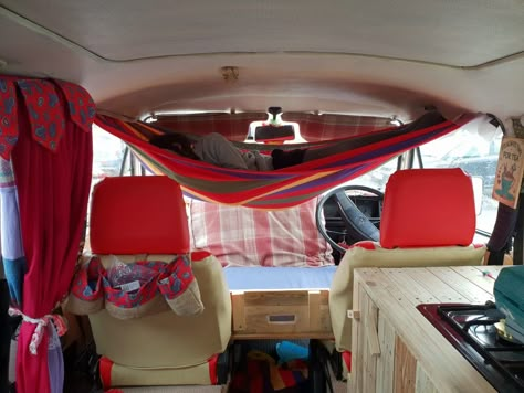 Cab bunk and hammock in our VW T3 T25 campervan conversion.   #campervaninterior #hammock #cabbunk Hammock In Van, Campervan Hammock, T25 Campervan, Car Hammock, Self Build Campervan, Ducato Camper, Kangoo Camper, Suv Camper, Diy Camper Trailer