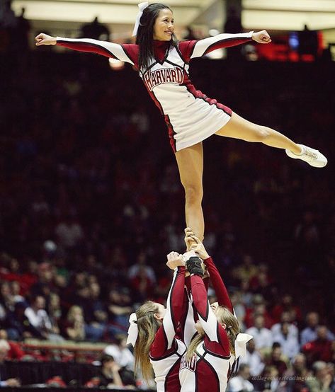 Harvard Cheerleaders, Harvard Moodboard, Harvard University Uniform, Harvard Outfit, Smile Love Quotes, Harvard Aesthetic, America Core, Hogwarts University, University Inspiration