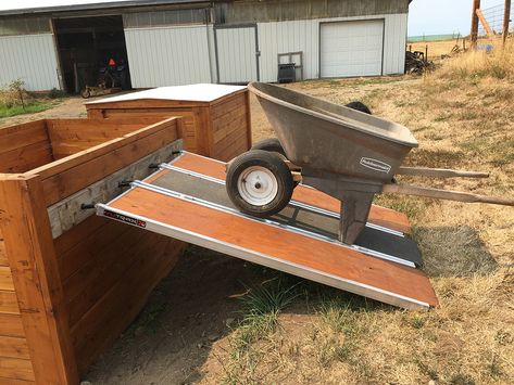 Horse Manure Compost Bin, Blaine Washington, Composting Ideas, Dream Barn Stables, Helping Nature, Manure Composting, Manure Management, Horse Farm Ideas, Horse Barn Ideas Stables