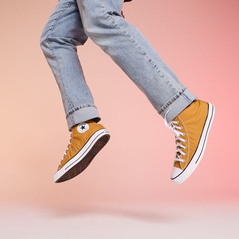 Converse Chuck Taylor All Star Hi Sneaker - Burnt Honey | JourneysCanada Chuck Taylors 70s Outfit, Burnt Honey Converse Outfit, All Star Outfit Men, Yellow Converse Outfit, All Star Outfit, Converse Shoes Men, Burnt Honey, Chuck Taylor 70s, Color Converse