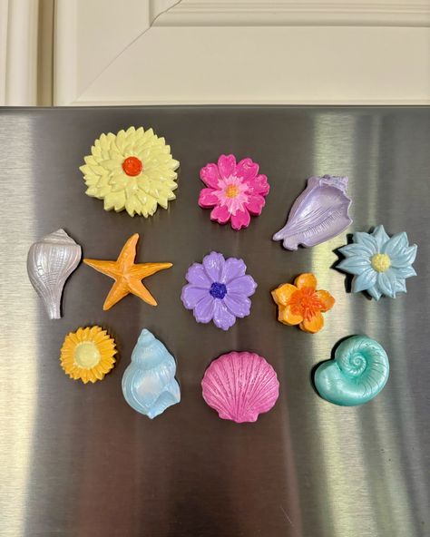 Newest addition to the shop is here!! These clay magnets are the cutest addition to any plain old fridge🤩 Can be used as decorative pieces or to hold your favorite memories! They are so vibrant & are such a fun summer vibe☀️ Get yours by clicking the link in my bio and heading to my Etsy page! #etsysellersofinstagram #etsyshop #etsyseller #montgomerycountypaartist #montgomerycountypa #buckscountypa #claymagnet #fridgemagnets #summerdecor Old Fridge, Polymer Clay Magnet, Diy Magnets, Clay Magnets, Air Dry Clay Projects, Magnet Crafts, Clay Diy Projects, Clay Crafts Air Dry, Vibrant Flowers