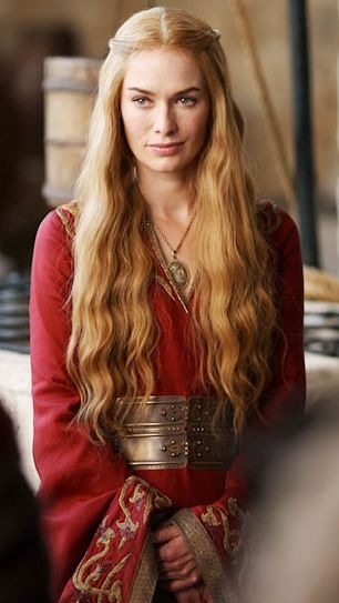 Cersei Lannister from Game of Thrones. Emmy voting is nearly done, and GoT is among the big dramas hoping to win big in a highly competitive field. Cersei Lannister Cosplay, Game Of Thrones Cersei, Queen Cersei, Tom Wlaschiha, Game Of Thrones Costumes, Rose Leslie, Got Game Of Thrones, Skirt Diy, Geek Girl