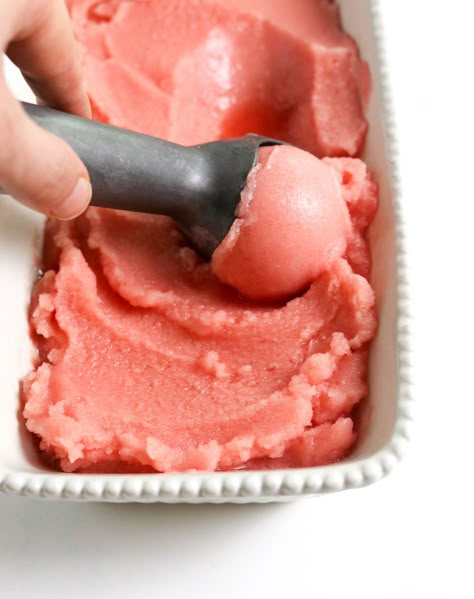 Watermelon Frozen Yogurt, Watermelon Sorbet Recipes, Watermelon Snack, Watermelon Dessert, Sorbet Is, Watermelon Sorbet, Watermelon Ice Cream, Sorbet Ice Cream, Healthy Popsicles