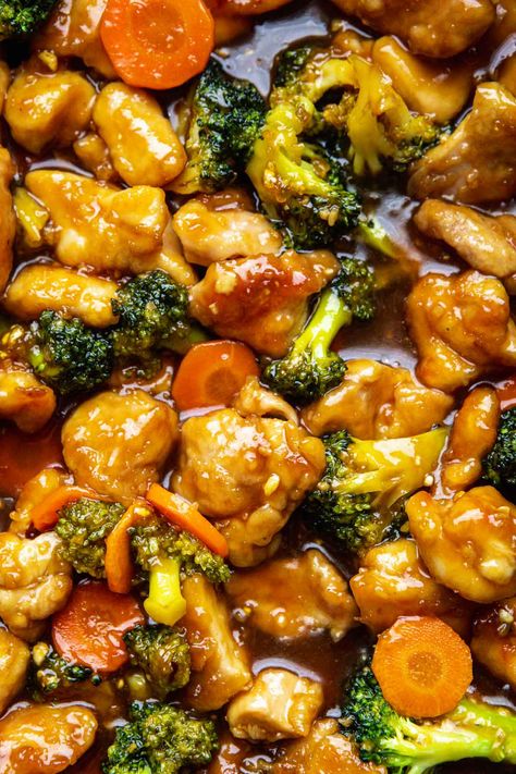 General Tso's Chicken Stir-Fry Recipe - Dinner, then Dessert General Tso Chicken With Vegetables, Easy General Tso Chicken Recipe, Asian Chicken Stir Fry Recipes, Crockpot Stir Fry Chicken, Chicken Terriaki Chicken Stir Fry, Easy Chicken Stir Fry With Vegetables, Chicken Thigh Stir Fry Recipes, General Tso Chicken Easy, Best Chicken Stir Fry Recipe