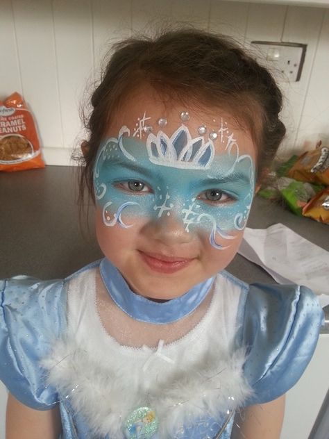 Cinderella face painting Cinderella Face Paint, Small Face Painting, Disney Face Painting, Cartoon Game Character, July Face Paint, Cinderella Makeup, Cinderella Face, Cool Face Paint, Christmas Face Painting