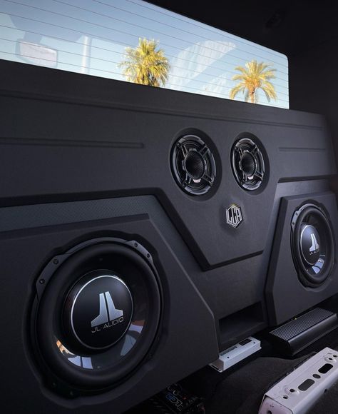 Subwoofer Box Design Truck, Car Headliner Ideas, Car Audio Ideas, Truck Audio System, Hotrod Interior, Car Speaker Box, Stereo Idea, Truck Audio, Ranger Wildtrak