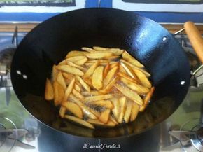 Come fare le patate fritte croccanti e asciutte, tutti i segreti per friggere le patate a casa: la scelta delle patate e dell'olio, la temperatura dell'olio Fast Dinner Recipes, Fast Dinners, Mozzarella, Dinner Recipes, Meat, Chicken