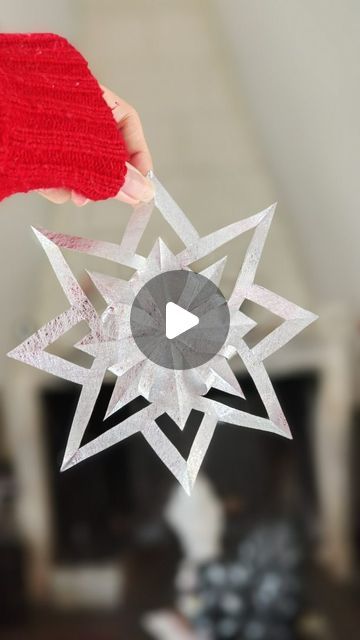 Paper Christmas Stars, Paper Stars Diy, Paper Snowflakes Easy, Paper Crafts Christmas, Crafts Christmas Diy, Snowflake Tutorial, Diy Christmas Star, Diy Christmas Snowflakes, Christmas Articles