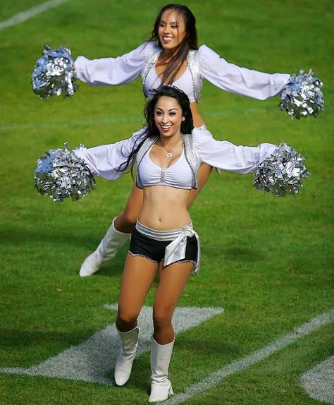 Oakland Raiders Cheerleaders Raiderettes Woman, Raiders Car, Raider Memes Funny, Raiders Cheerleaders, Raiderettes Nfl Cheerleaders, Los Vegas, Oakland Raiders Images, The Coliseum, Raiders Girl