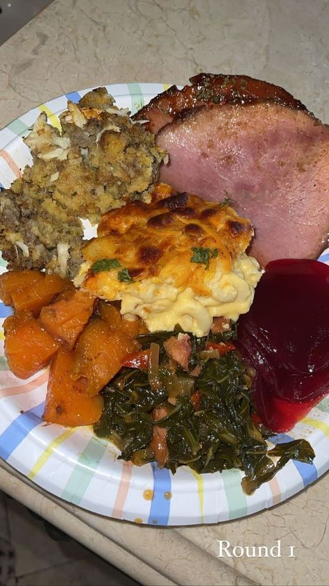 Thanksgiving Plates Food Black People, Thanksgiving Black People, Black Thanksgiving Food, Thanksgiving Black Families Food, Thanksgiving Checklist Food, Soul Food Sunday Dinner Ideas, Thanksgiving Food Table, Food Esthetics, Cooking Thanksgiving Dinner