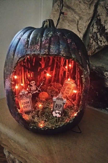 Halloween graveyard diorama Graveyard Diorama, Pumpkin Diorama, Halloween Diorama, Halloween Pumpkin Diy, Spooky Ideas, Senior Programs, Pumpkin Diy, Cozy Halloween, Halloween Graveyard