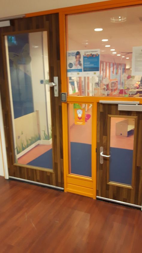 Daycare Front Entrance Ideas, Daycare Entrance Ideas Entryway, Preschool Entryway Ideas, Daycare Cafeteria, Daycare Entrance Ideas, Daycare Center Ideas Buildings, Daycare Lobby Ideas, Daycare Cubbies Ideas, Daycare Entryway Ideas