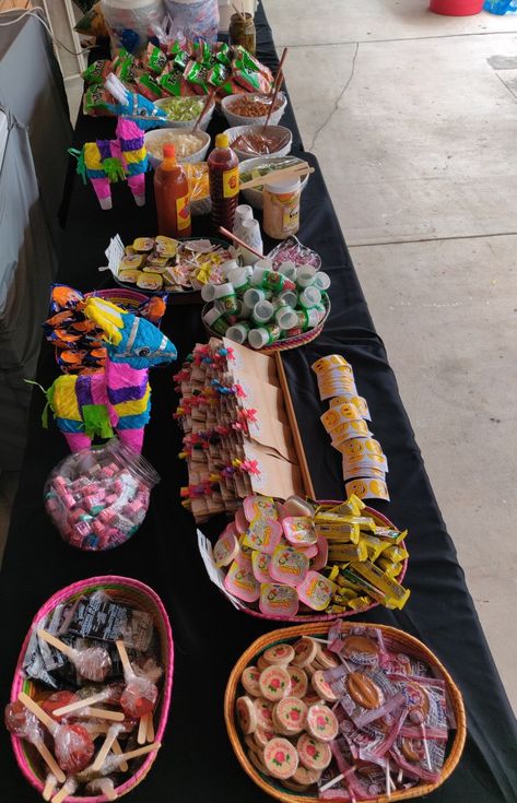 Snack Bar For Quince, Tostilocos Bar Mexican Fiesta, Mexican Candy Bags Ideas Birthday, Candy Bar Ideas Mexican, Mexican Candy Display, Quince Snack Bar, Mexican Snack Bar Ideas Party, Encanto Candy Table, Mexican Candy Table Ideas Parties