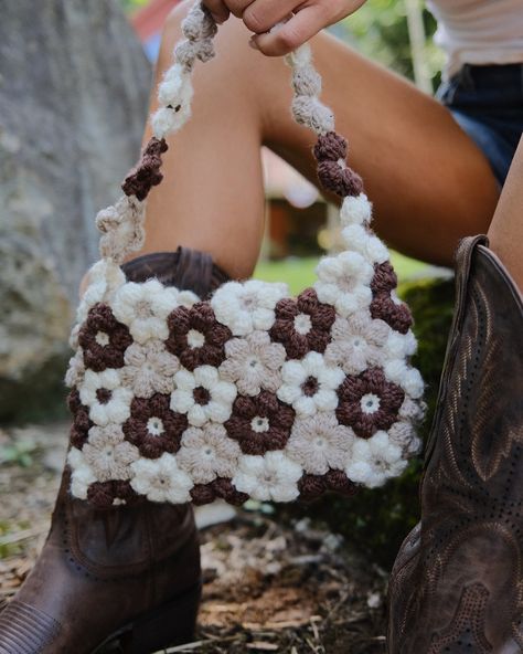 🌸 PATTERN TESTING CALL 🌸 I’m so excited to announce my first pattern test for the Flower Puff Bag! This advanced beginner project will run for 4 weeks, starting 10/13 and ending 11/13. The application closes 11/5. If you’re interested in being a tester, please apply at the link in my bio! Join me in bringing this blooming beauty to life 🩷 Puff Bag, Puff Flower, Bag Knitting, Flower Bag, Crochet Flower, Join Me, Crochet Flowers, So Excited, Bring It On