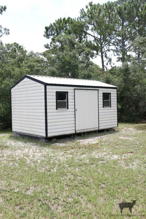 Shed Makeover Exterior, Old Metal Shed Makeover Ideas, Steel Shed Makeover, How To Paint A Metal Shed, Metal Shed Makeover Exterior, Painted Metal Shed, Shed Makeover Ideas, Metal Shed Makeover, Repainting Old Metal Storage Shed