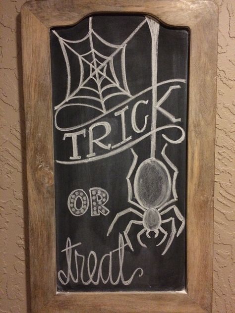 Halloween Chalkboard Art. Trick or Treat. Spider. Chalk Doodles, Halloween Chalkboard Art, Ghost Squad, Halloween Torte, Fall Chalkboard, Chalkboard Art Quotes, Halloween Chalkboard, Chalkboard Wall Art, Chalkboard Doodles