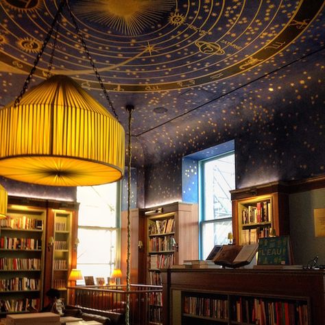 5 Independent Bookstores in New York City to Visit Albertine Bookstore, Nyc Upper East Side, Hidden Treasure, New Space, Long Island City, Reading Room, Book Bundles, North America Travel, Book Decor