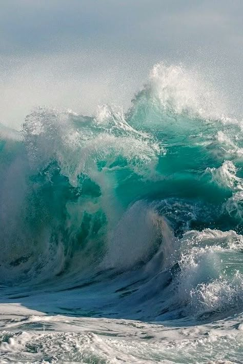 Wave Crashing, No Wave, Waves Photography, Image Nature, Wave Painting, Sea Art, Beautiful Ocean, Water Waves, Sea Waves