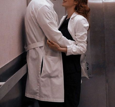 Medical Couple Doctors, Doctor Aesthetic, Doctor Quotes Medical, Grey's Anatomy Doctors, Love Hypothesis, Doctor Love, Ali Hazelwood, Aesthetic Doctor, Medical School Life