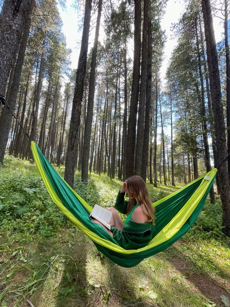 green hammock in forest with tall trees Hammock Instagram Pictures, Hammocking Aesthetic, Aesthetic Hammock, Hammock Pictures, Hammock Aesthetic, Aesthetic Outdoors, Hammock Photos, Eno Hammock, Aesthetic Camping