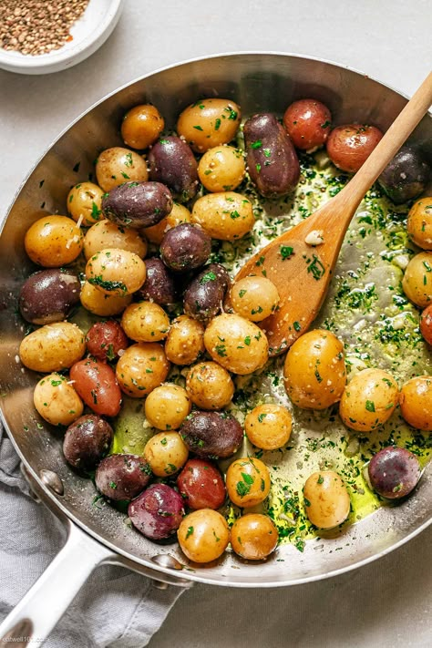 Boiling Small Potatoes, Tiny Yellow Potatoes, How To Cook Nibbles Potatoes, Bobby Flay Potatoes, Small Potatoes Recipe Stove, How To Cook Petite Potatoes, Light Potato Recipes, Miniature Potatoes Recipe, Quick Mini Potato Recipe