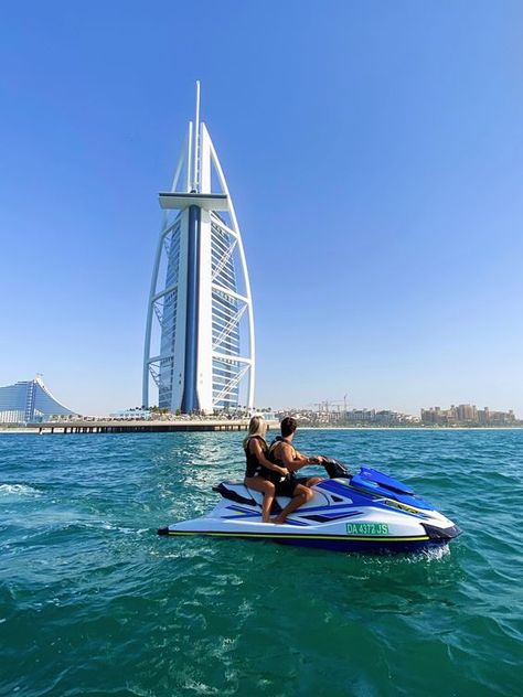 Couple Dubai Aesthetic, Dubai With Boyfriend, Dubai Couple Goals, Dubai Baecation, Maldives Aesthetic Couple, Travel Aesthetic Dubai, Dubai Couple, Global Village Dubai, Couple Travel Aesthetic