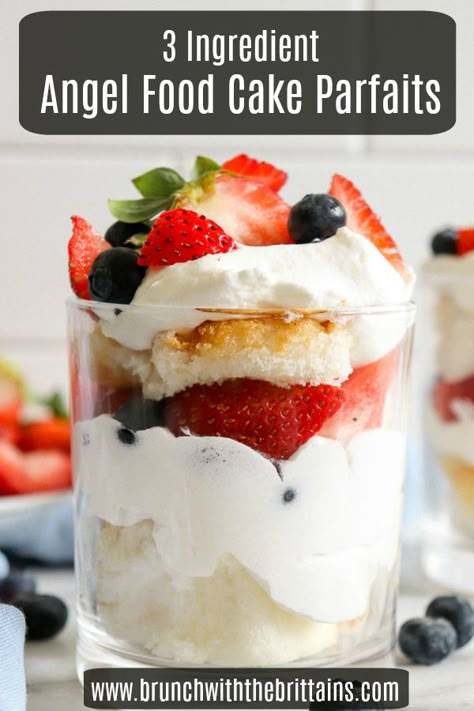 Angel Food Cake Mini Desserts, Angel Food Cake Cups, Individual Angel Food Cake Cups, Angel Food Cake Parfait, Parfait Desserts Easy, Cupid Party, Yogurt Parfait Cups, Mini Trifles, Dessert Parfaits