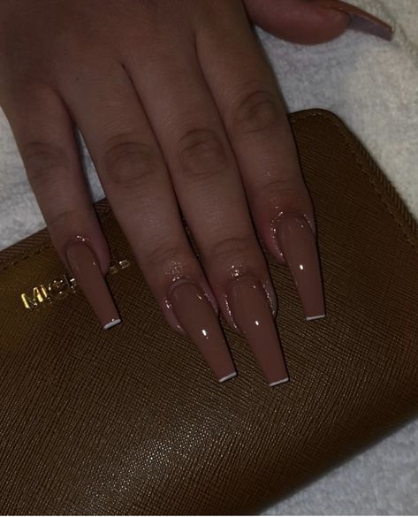 Brown Acrilyc Nails, Cute Brown Nail Designs, Brown Arclyc Nails, Cute Latina Nails, Light Brown Nails Acrylic, Long Nude Acrylic Nails, Brown French Manicure, Nude Long Nails, Brown Gel Nails