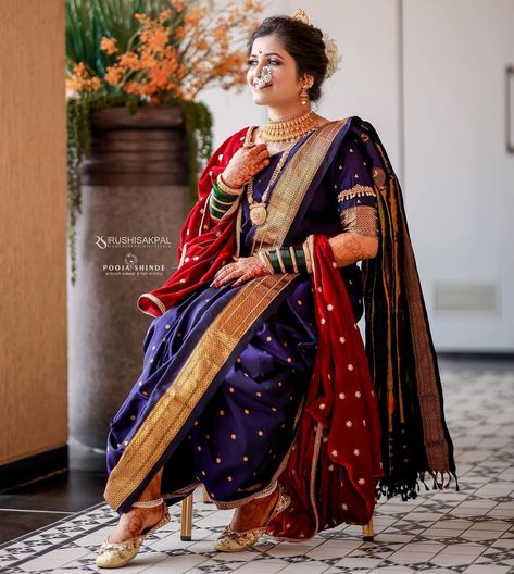 Marathi Outfit, Haldi Makeup, Saree Types, India Wedding Dress, Marathi Nath, Maharashtrian Bride, Marathi Saree, Maharashtrian Wedding, Maharashtrian Saree