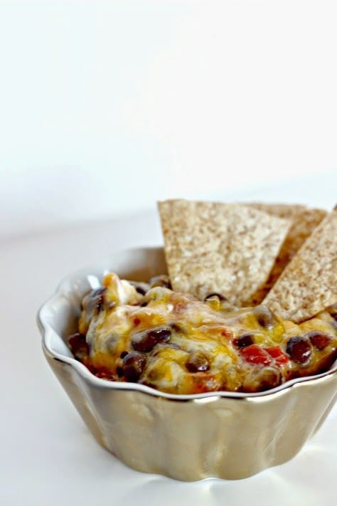 4 INGREDIENT CREAM CHEESE SUPER DIP Cream Cheese Bean Dip, Bean Cheese Dip, Pineapple Salad Recipes, Tailgate Ideas, Dimples And Tangles, Appetizer Party, Bowl Party Food, Creative Cooking, Cream Cheese Dips