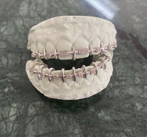 Black Grills Teeth, Braces Grillz, Dental Jewelry, Grillz Teeth, Custom Grillz, Dope Jewelry Accessories, Grills Teeth, Steve Lacy, Tooth Gem