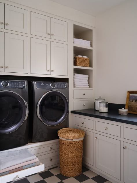 The 10 Most Popular New Laundry Rooms Right Now Laundry Room Drop Zone, Laundry Utility Room Ideas, Laundry Dog Wash, Laundry Room Remodel Ideas, Farmhouse Style Laundry Room, Laundry Room Farmhouse, Mudroom Design Ideas, Transitional Laundry Room, Laundry Room Inspo