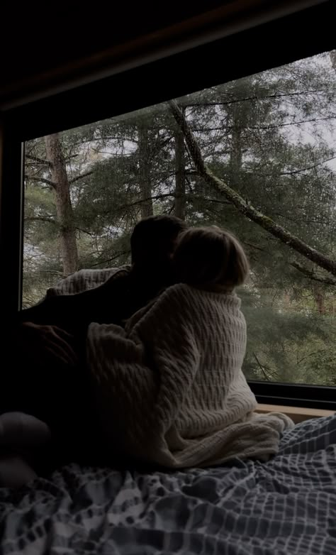 Cozy Nights Aesthetic, Comfortable Life Aesthetic, Comfy Couple Aesthetic, Cozy Blankets Aesthetic, Cozy Relationship Aesthetic, Couple Moving In Together Aesthetic, Couple Cleaning Together, Couple At Home Aesthetic, Cozy Relationship