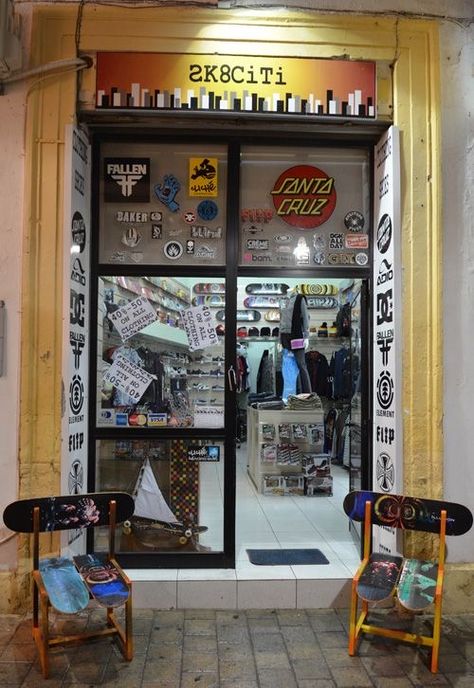 Convention Booth, Clothing Store Interior, Skateboard Photography, Boutique Inspiration, Asian Haircut, Skate Culture, Store Layout, Skateboard Shop, Room Redesign