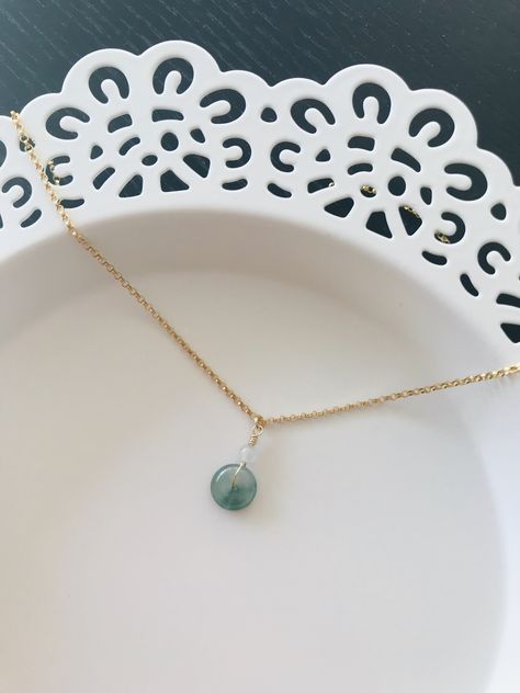 Jade Necklace Aesthetic, Chinese Jade Jewelry, Africa Necklace, Jewelry Sketches, Delicate Choker, Jade Charm, Necklace Aesthetic, Burmese Jade, Chinese Jade