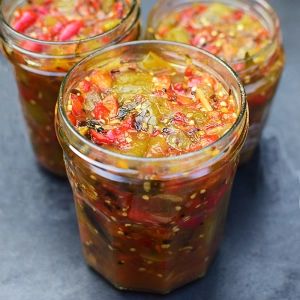 Green Tomato Salsa, Habanero Hot Sauce, Fenugreek Seeds, Eggplant Recipes, Chutney Recipes, Green Tomatoes, Crushed Garlic, Fennel Seeds, Curry Leaves