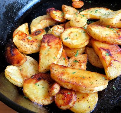 Butter Fried Parsnips Fried Parsnips, How To Cook Parsnips, Easy Veggies, Parsnip Recipes, Parsnip Fries, Carb Sides, Inflammation Recipes, Roasted Parsnips, Side Items