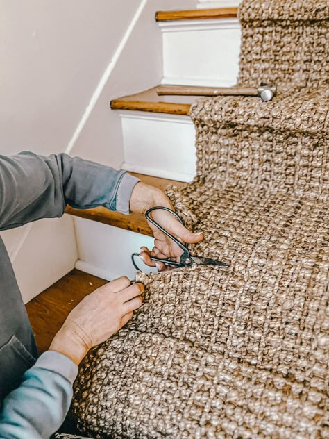 Try this easy step-by-step guide for making a DIY Stair Runner. It is perfect for any skill level and looks amazing when it's completed. Stairs Runner Diy, Jute Runner Stairs, Rug Runner On Stairs, Diy Stair Tread Covers, Rug For Stairs Runners, Stair Tread Carpet, Diy Staircase Runner, How To Install Stair Runner, Stair And Hallway Runner