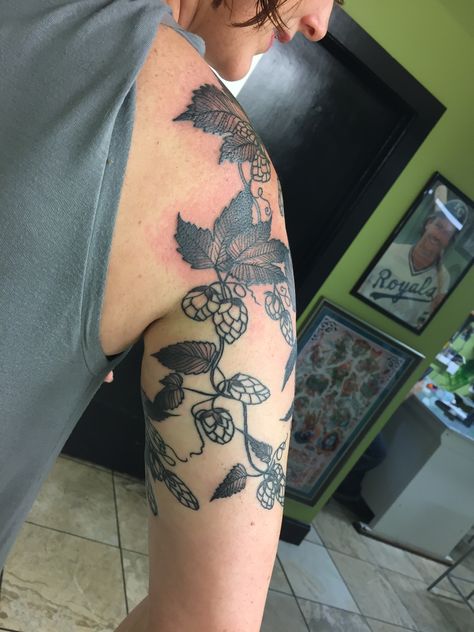 Fresh black and grey hops vine tattoo Black And Grey Vine Tattoo, Hops Vine, Vine Tattoo, Black Rose Tattoos, Vine Tattoos, Rose Tattoo, Black Rose, Skull Tattoo, Flower Tattoo