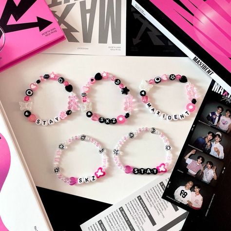 Skz Clay Bead Bracelet, K Pop Bracelet, Stray Kids Bracelet, Stray Kids Maxident, Kids Bead Bracelet, Pulseras Kandi, Diy Kandi Bracelets, Pop Jewelry, Kandi Bracelets