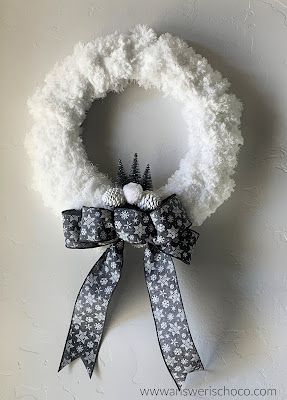 The Answer Is Chocolate: Winter Decor: Dollar Tree Duster Wreath Christmas Yarn Wreaths, Wire Wreath Forms, Ribbon Ornaments, Christmas Yarn, Yarn Wreath, Dollar Tree Christmas, Rag Wreath, Diy Christmas Decorations Easy, Mop Pads