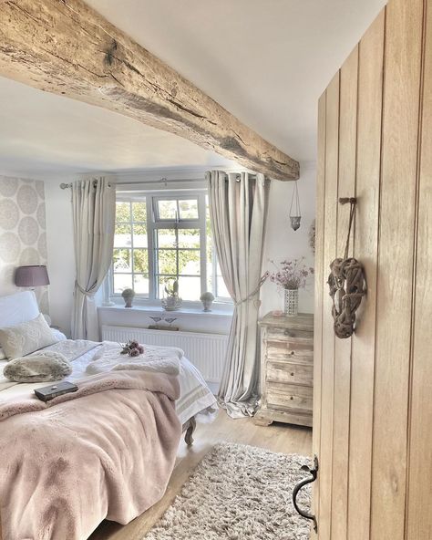 Small Attic Room, Cottage House Interior, Barn Bedrooms, Border Oak, Country Cottage Interiors, Happy Friyay, Cottage Renovation, Cottage Inspiration, Cozy Spaces