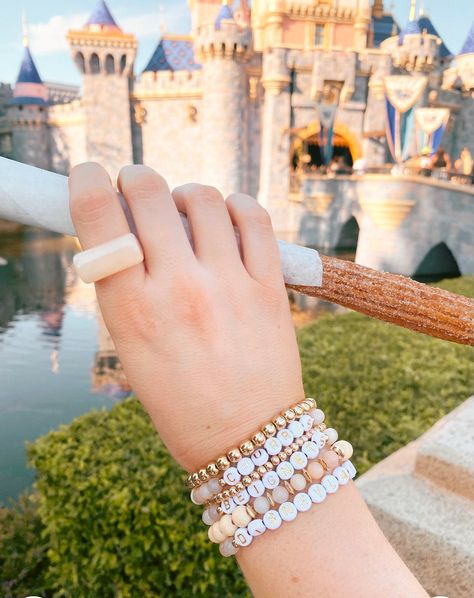 Pink Aventurine, Disney Lifestyle, Disney Bracelet, Disney Life, Disney Diy, Bracelet Ideas, Stackable Bracelets, The Blues, Beignets